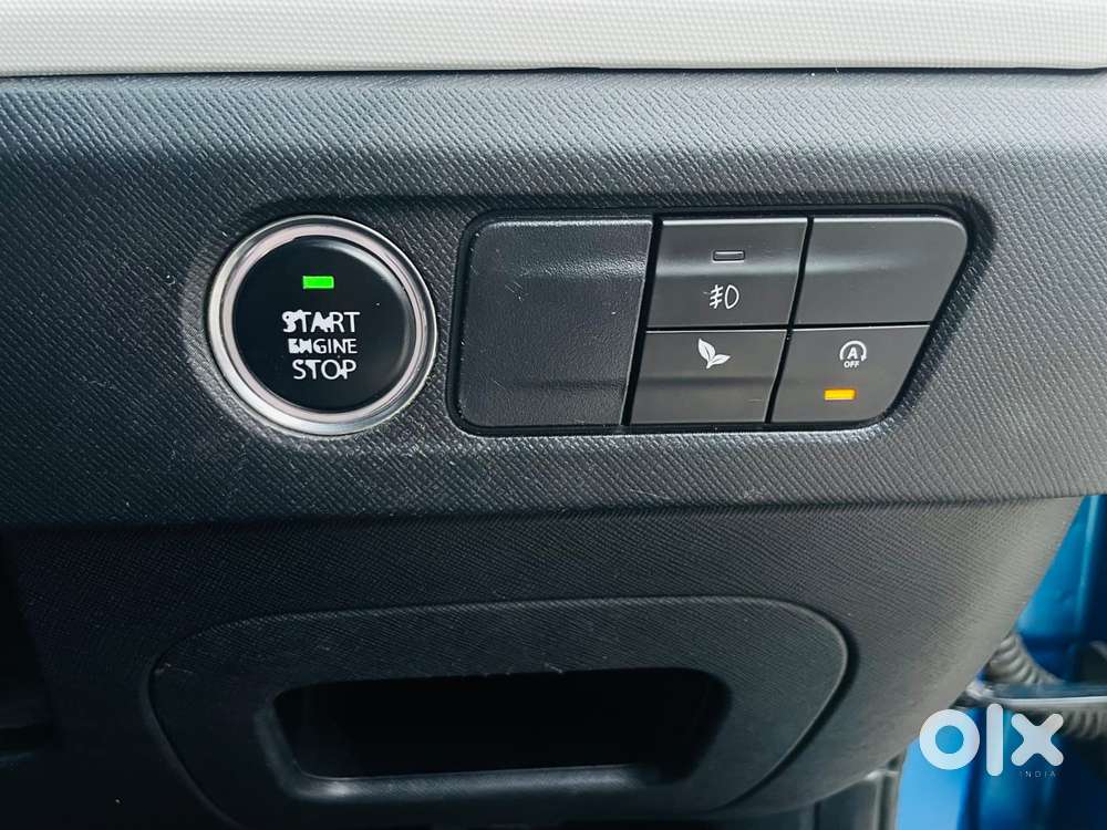 Tata Punch Creative, 2022, Petrol