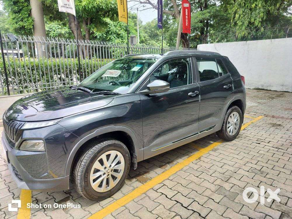 Skoda Kylaq Signature At, 2025, Petrol