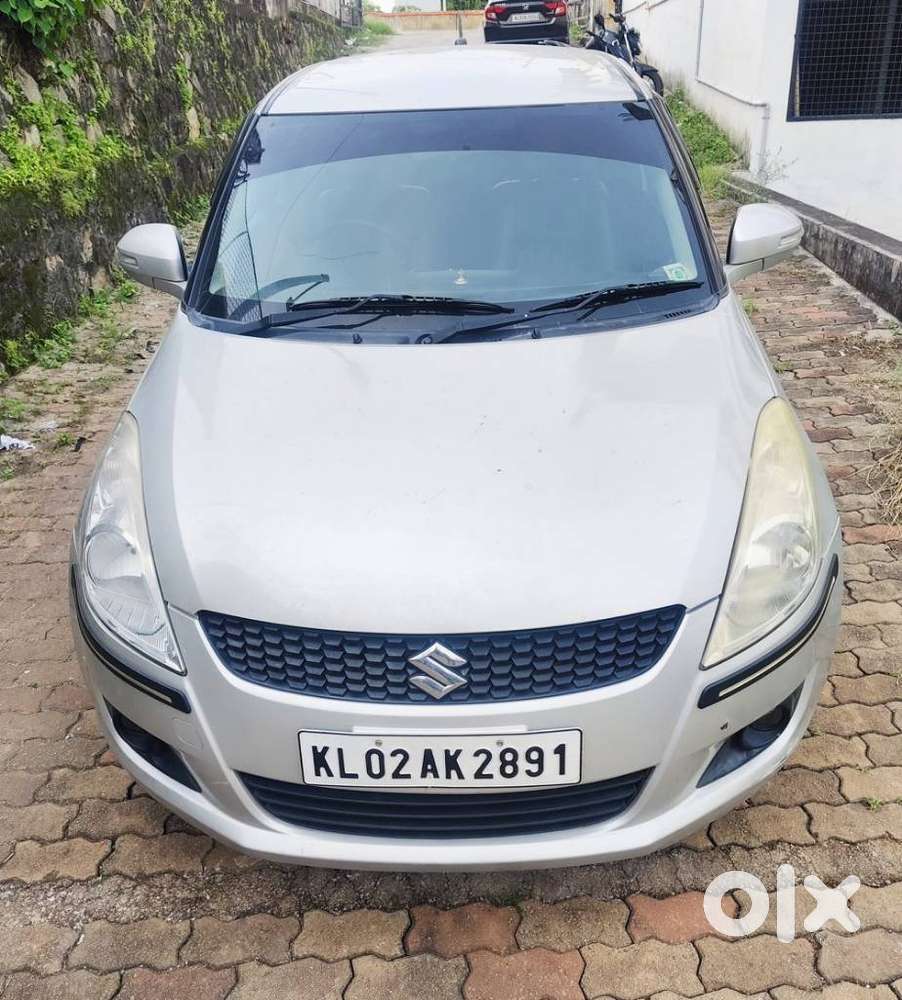 Maruti Suzuki Swift Vxi + Manual, 2012, Petrol