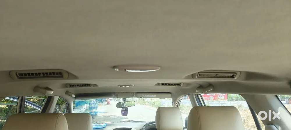 Toyota Innova 2010