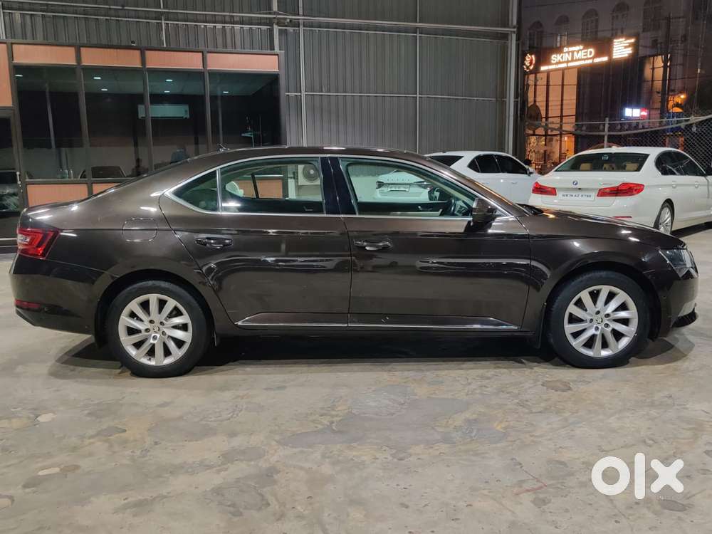 Skoda Superb 2.0 L&k Tsi At, 2018, Petrol