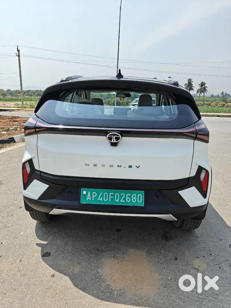 Tata Nexon Ev Top-end , With Sunroof And Fast Charger Available, Jbl