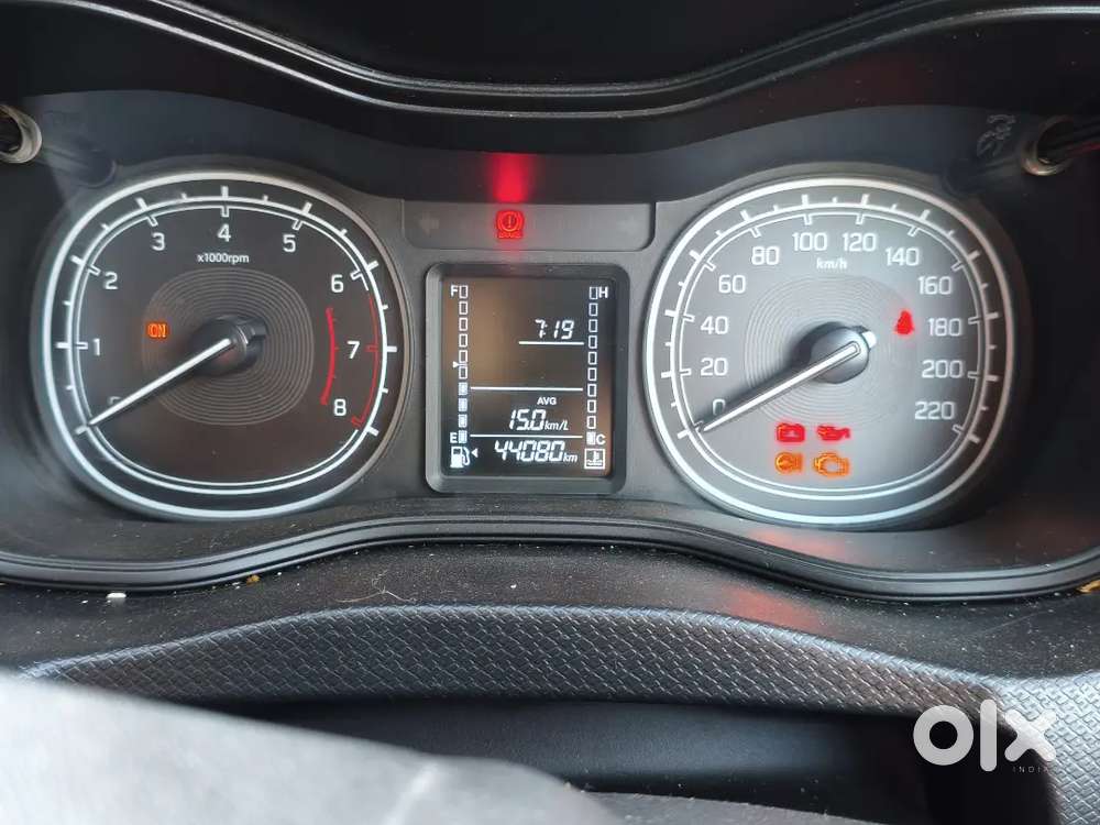 Vitara Brezza 2020 Oct Petrol