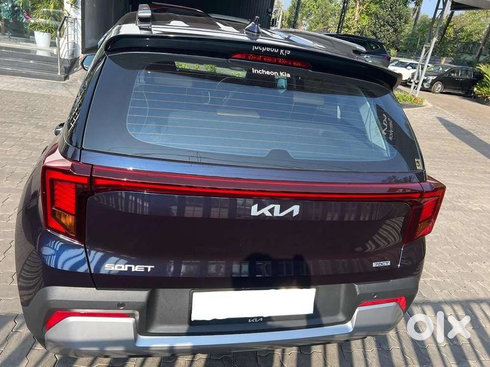 Kia Sonet 2025 Petrol 4600 Km Driven