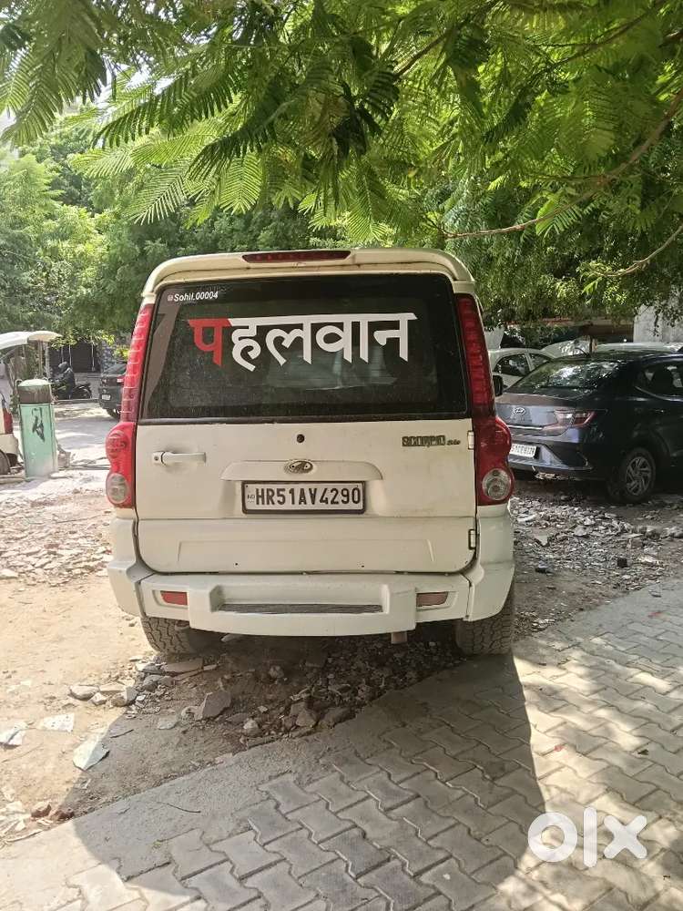 Mahindra Scorpio-n 2013 Diesel Manual