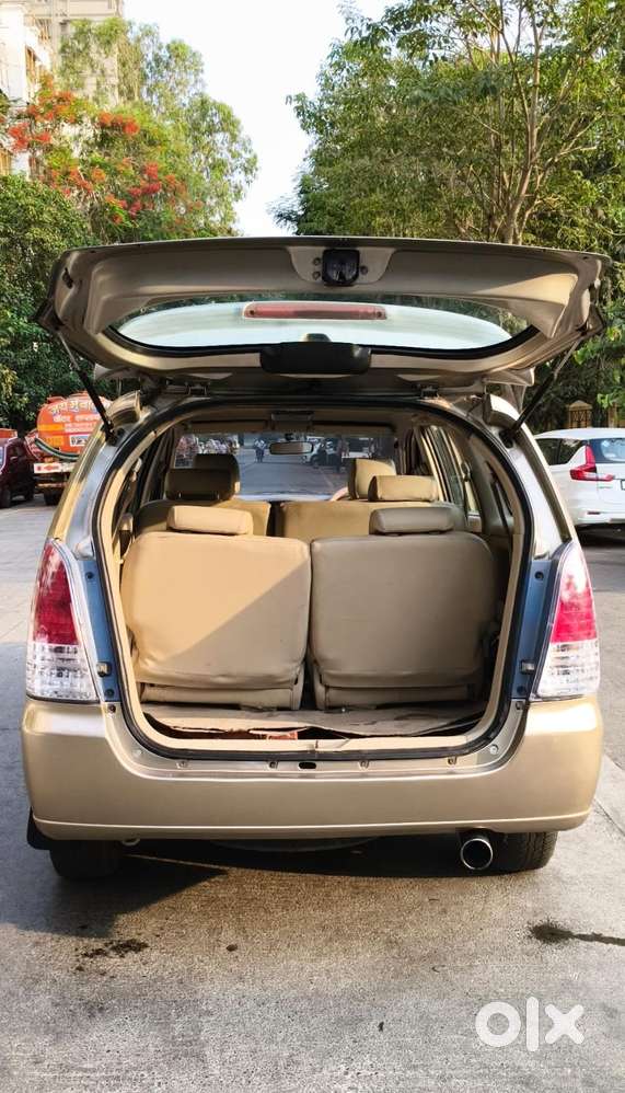 Toyota Innova 2.5 G (diesel) 8 Seater, 2005, Diesel