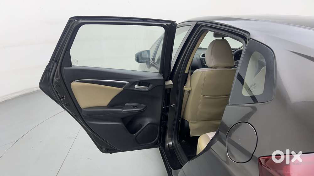 Honda Jazz [2020-2023] 1.2 V I-vtec Mt, 2015, Petrol