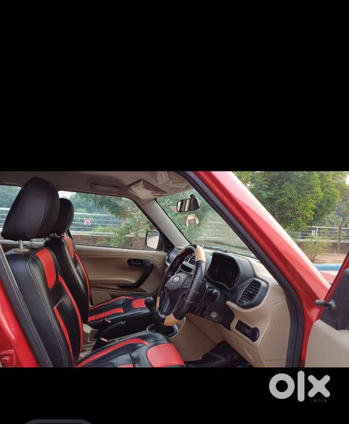 Mahindra Tuv 300 T4, 2017, Diesel