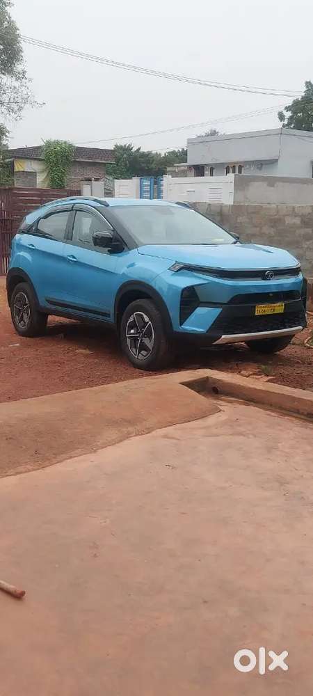 Tata Nexon 2023 Petrol 10000 Km Driven