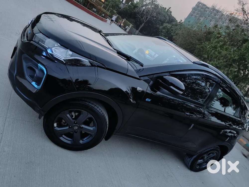 Tata Nexon Ev Xz+ Lux Dark Edition  2023  Top Model