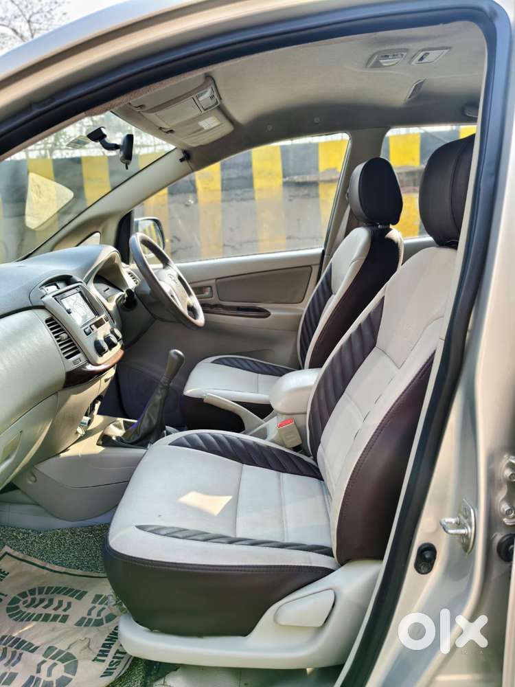 Toyota Innova [2013-2016] 2.5 G4 8 Str, 2014, Diesel