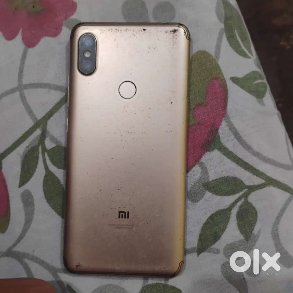Redmi y2 golden colour Mobile Phones 1825191680