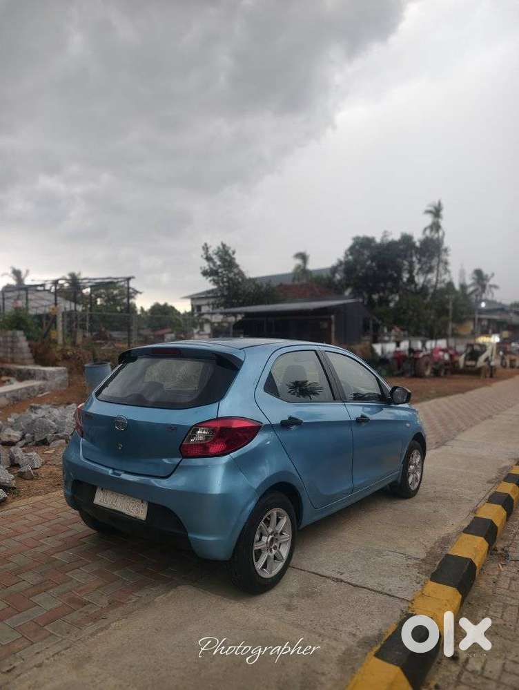 Tata Tiago, 2016, Petrol