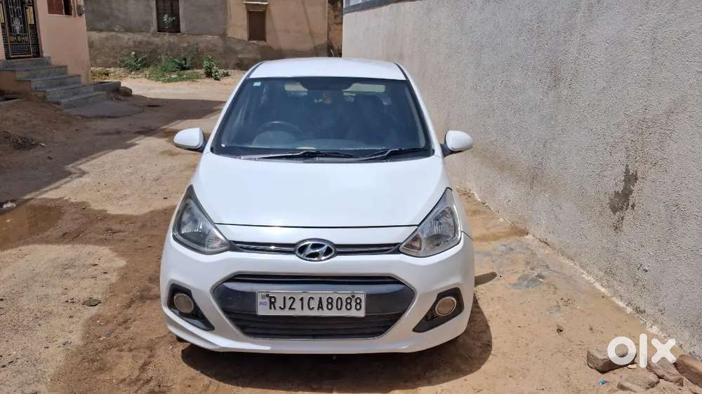 Hyundai Xcent Diesel 2015 Variant