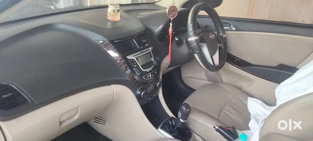 Nice Car Good Performance In Long Drive Good Malige 22 To 24