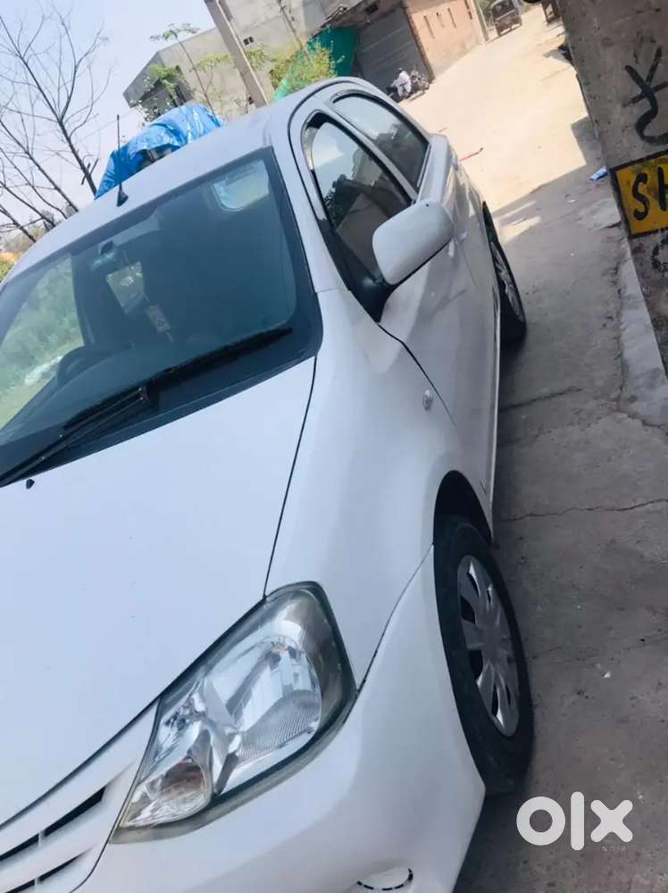 Toyota Etios Liva 2012