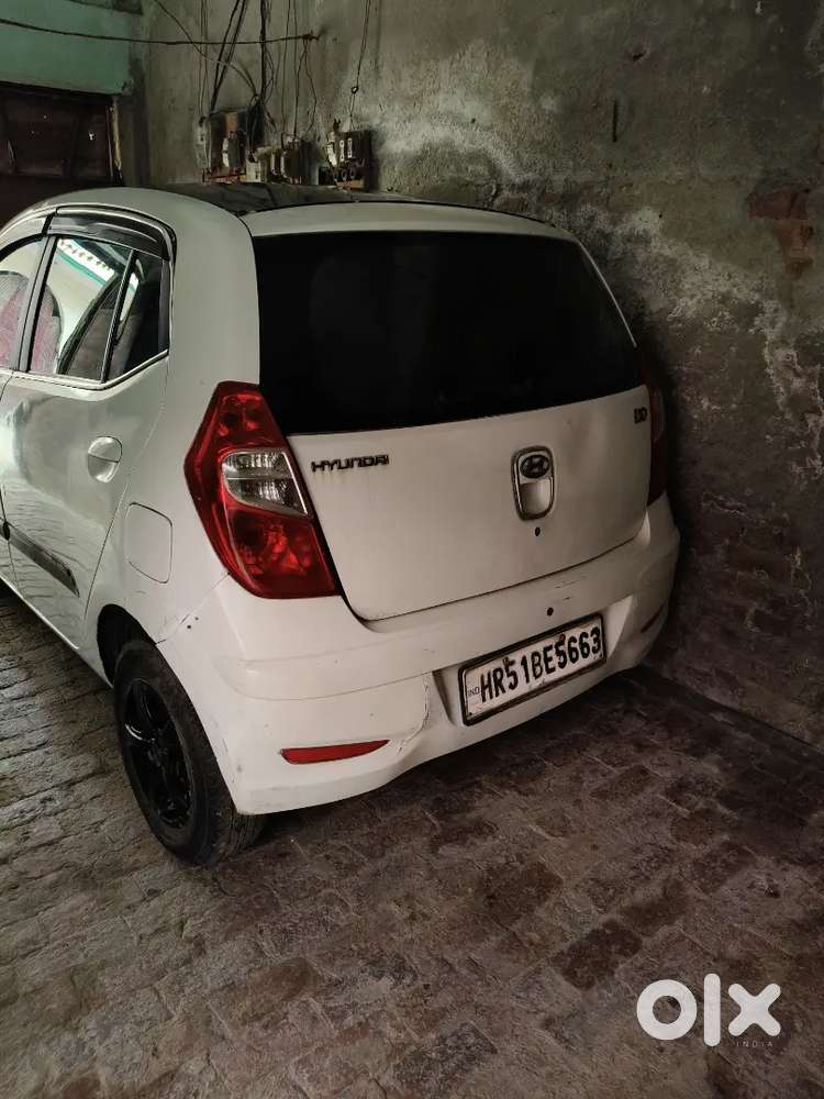 Hyundai I10 Cng On Paper Lene Wale Contact Timepass Wale Dur