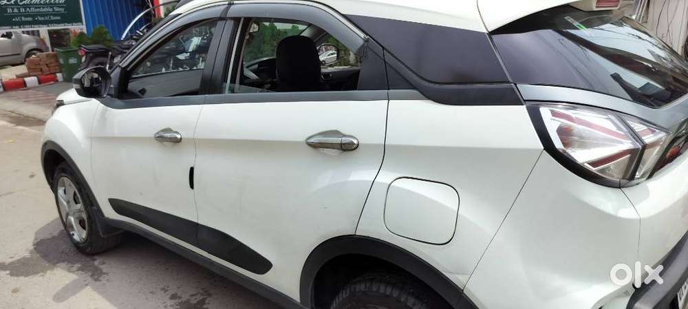 Tata Nexon 1.5 Revotorq Xm (s), 2022, Diesel