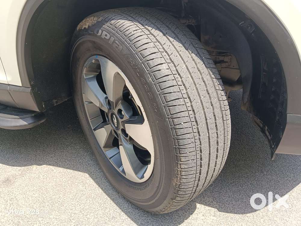 Mahindra Alturas G4 4x4 At, 2019, Diesel