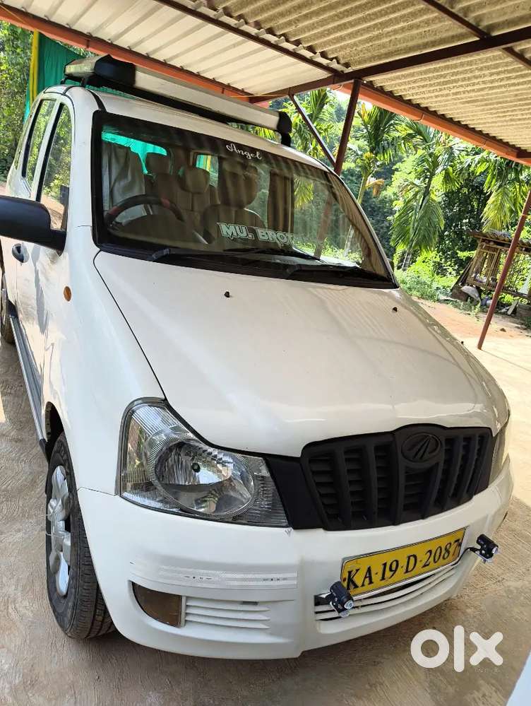 Mahindra Xylo 2011
