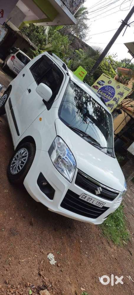 Maruti Suzuki Wagon R Vxi 1.0, 2018, Petrol