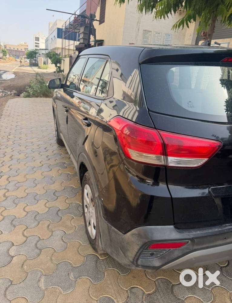 Hyundai Creta 2019 Diesel Well Maintained , All 4 New Tyre And Seat Co
