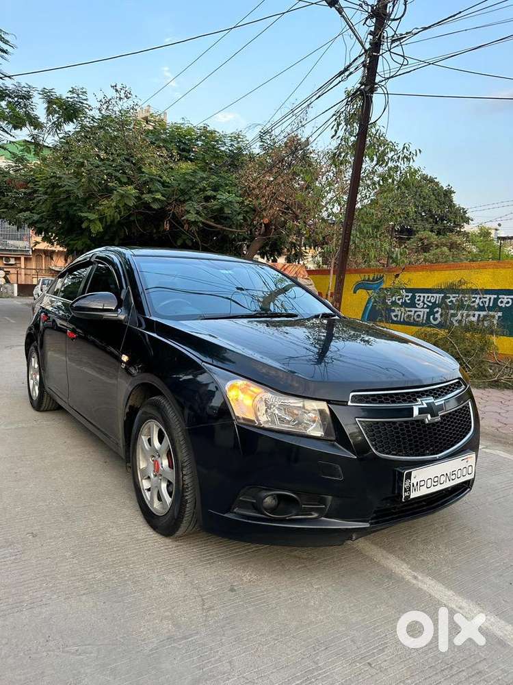 Diesel Rocket - Chevrolet Cruze / Automatic / Sunroof