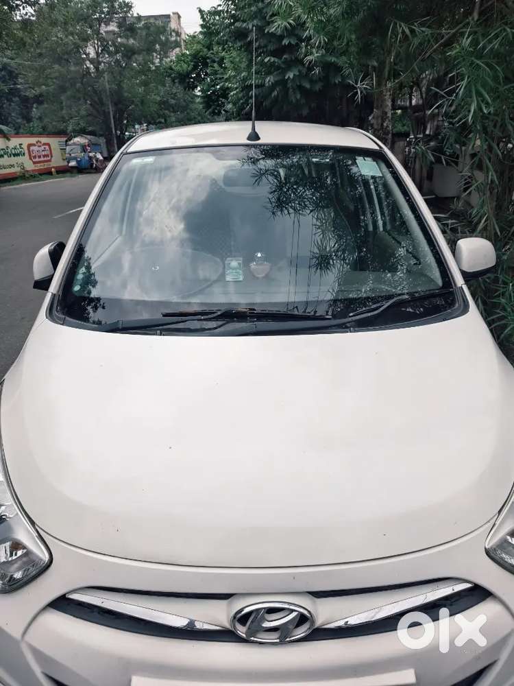 Hyundai I10 Sportz 2016 Petrol Manual