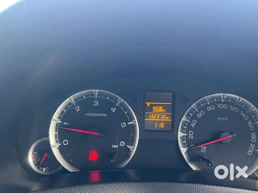 Toyota Innova 2012 Diesel 270000 Km Driven