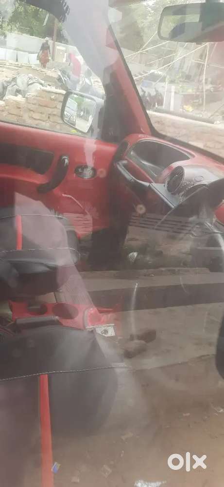 Mahindra Bolero Neo 2013