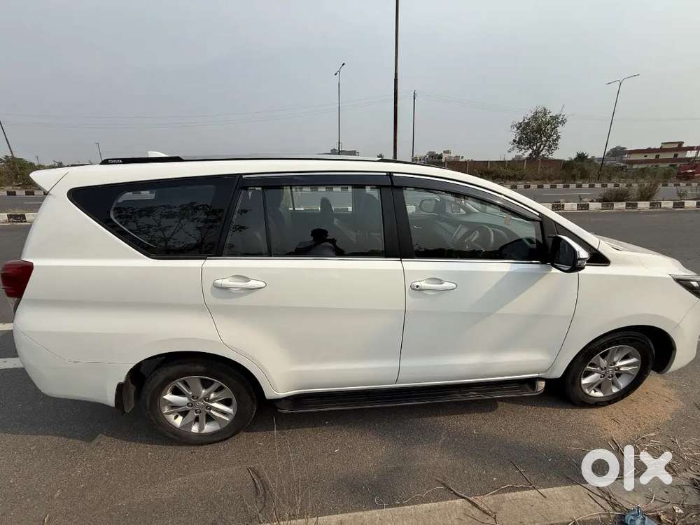 Toyota Innova Crysta 2023