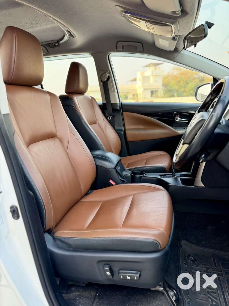 Toyota Innova Crysta 2.7 Zx At, 2016, Diesel