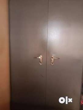 Olx godrej outlet cupboard