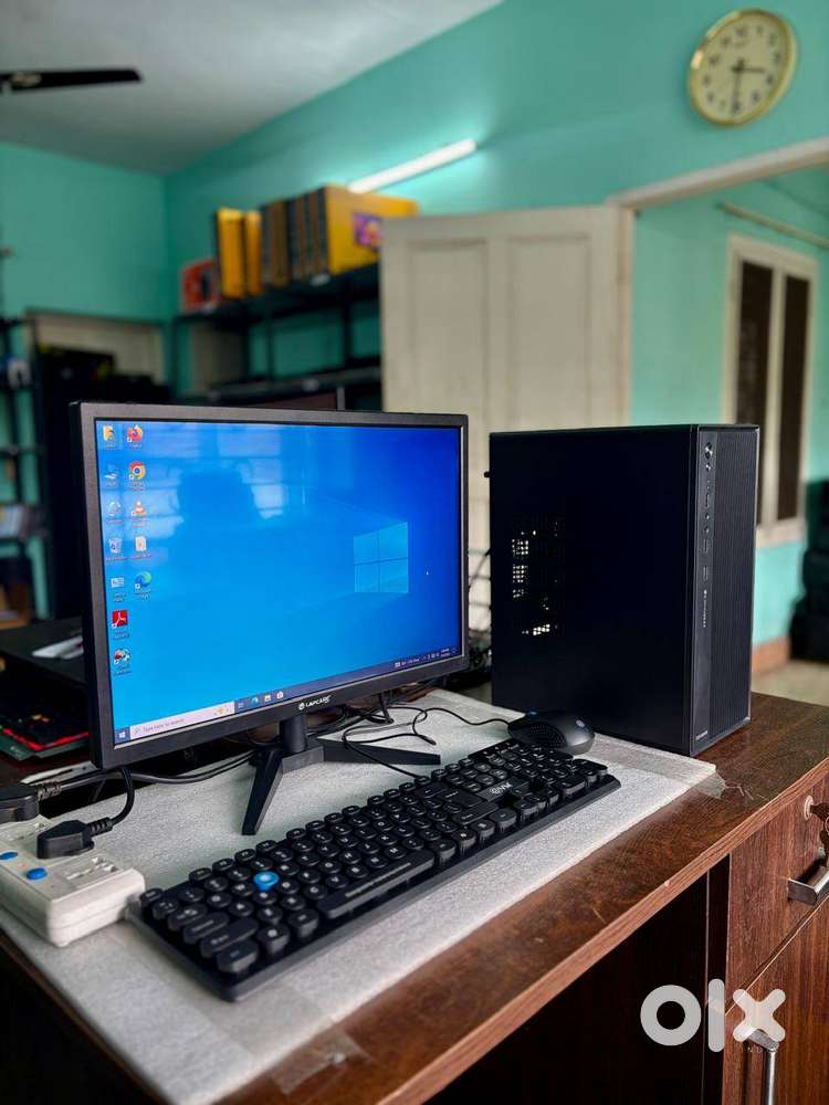 Intel i3 2nd gen cpu/keyboard/mouse/monitor @12500/-