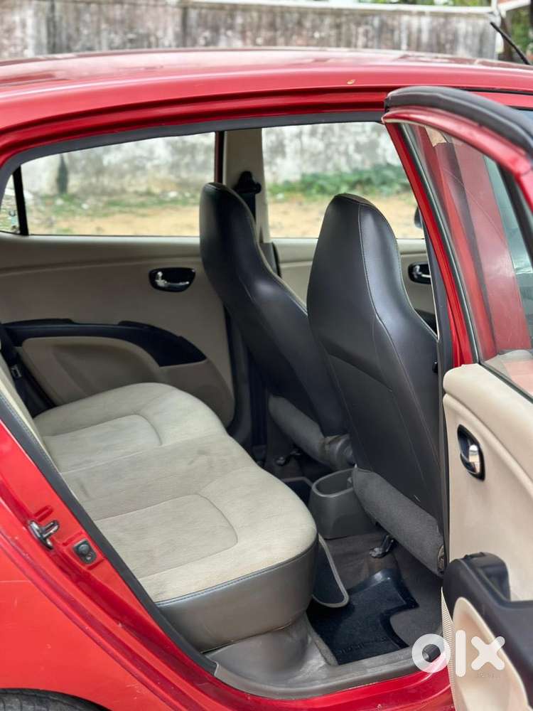 Hyundai I10 Sportz, 2012, Petrol