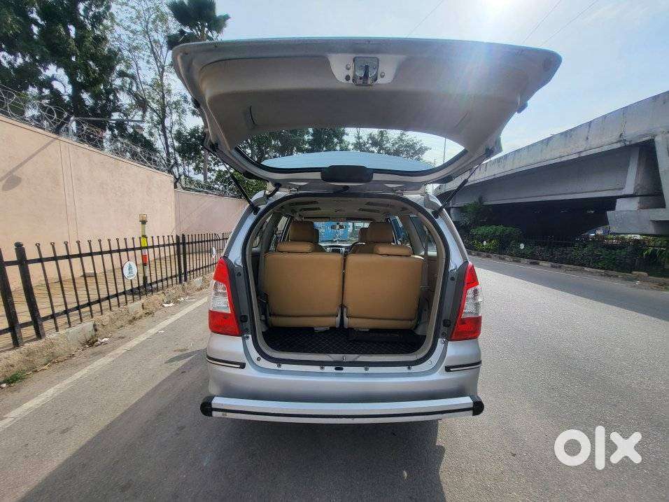 Toyota Innova 2.5 Z Diesel 7 Seater, 2014, Diesel