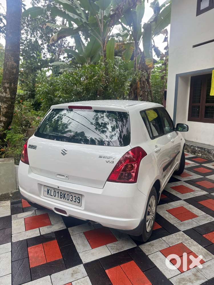 Maruti Suzuki Swift Petrol 2006