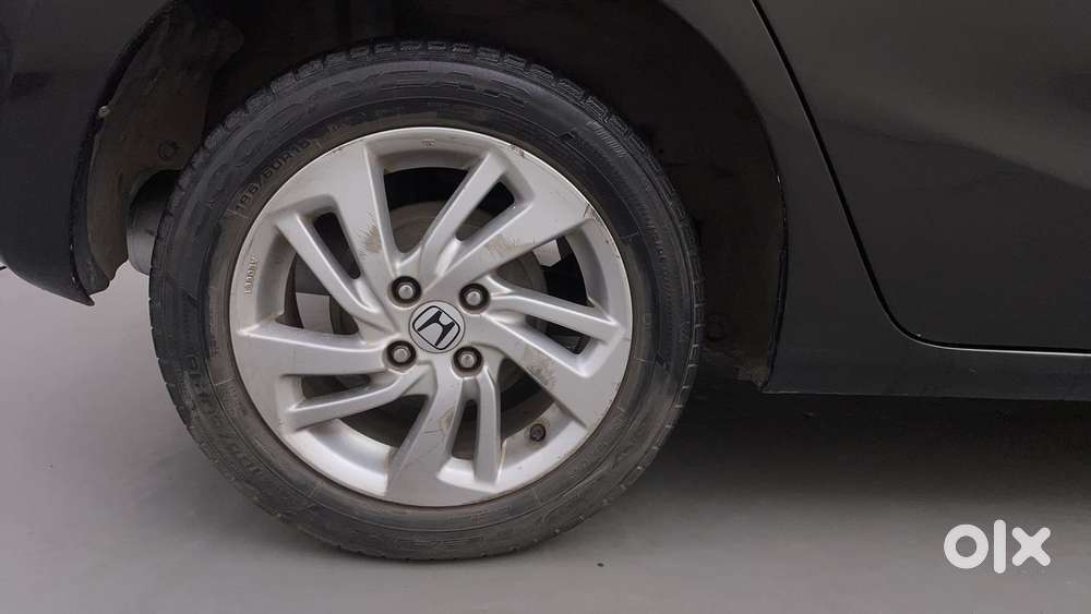 Honda Jazz V At I-vtec, 2015, Petrol