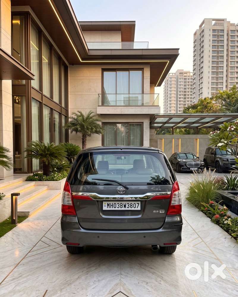 Toyota Innova 2.5 Vx 7 Seater Bs Iv, 2015, Diesel