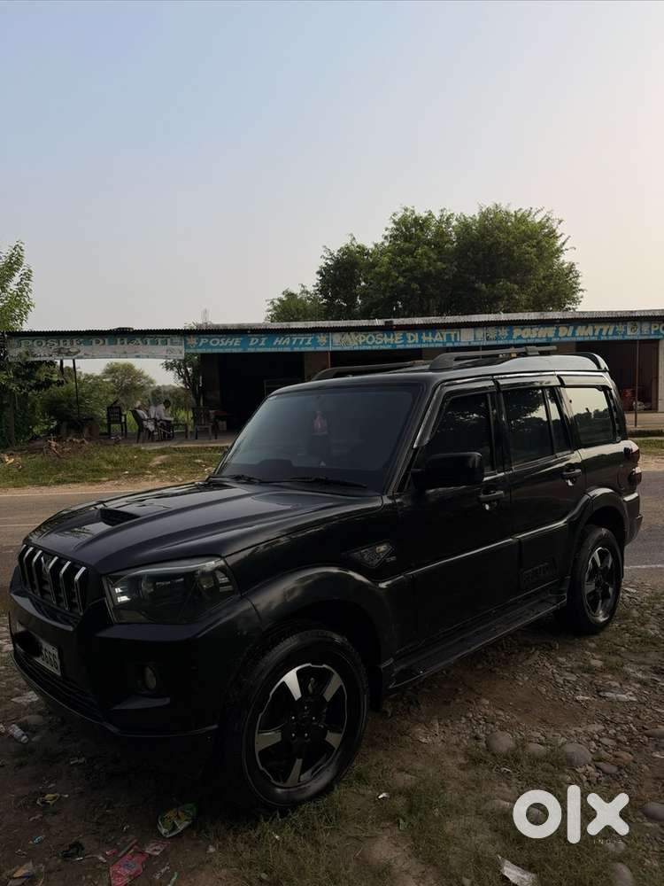 Mahindra Scorpio Classic 2021