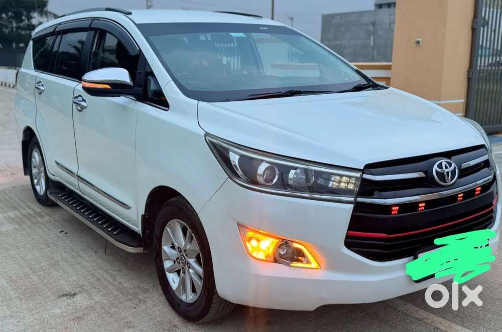 Toyota Innova Crysta 2018