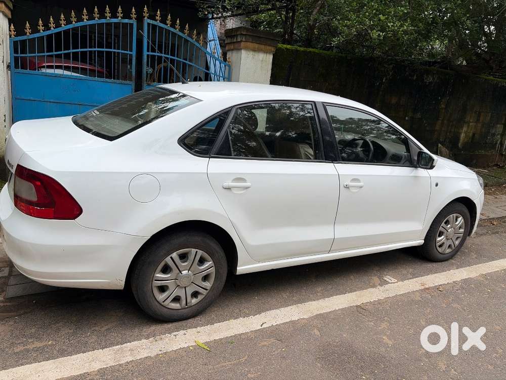 Skoda Rapid 1.6 Tdi 2012