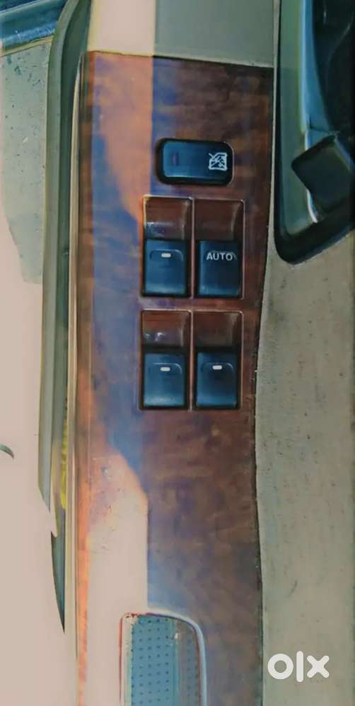 Tata Sumo Grande 2012