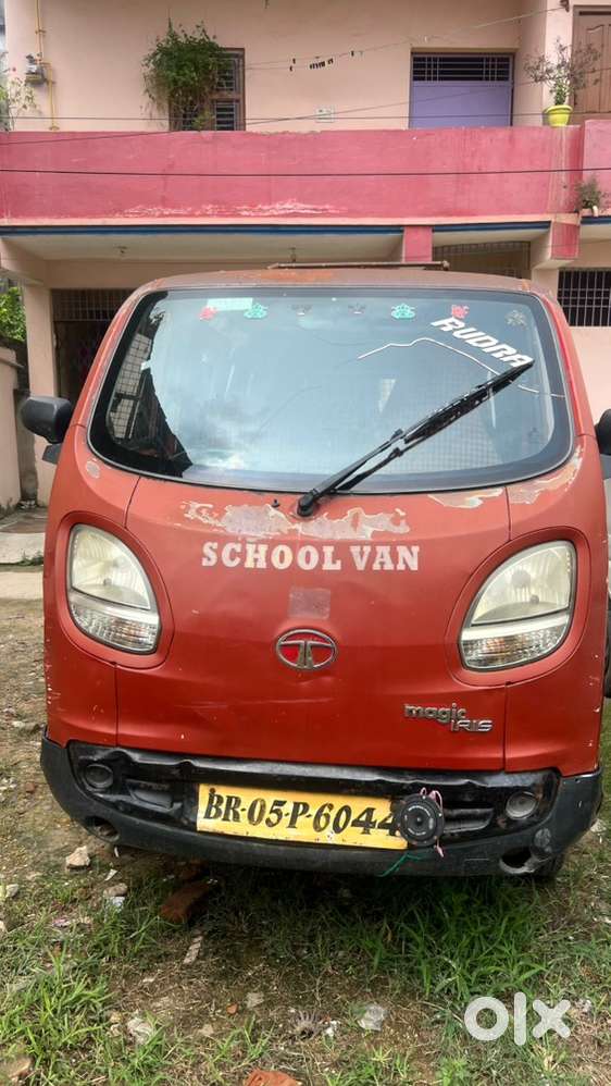 Tata Iris School Van