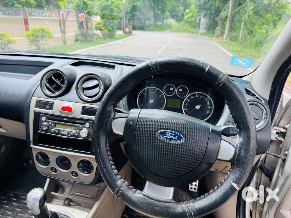 Ford Fiesta 1.6 Zxi Abs, 2006, Petrol