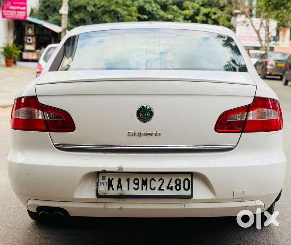 Skoda Superb Elegance 1.8 Tsi Mt, 2012, Petrol