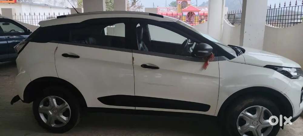 Well Maintained Bank Manager Nexon Car For Sale