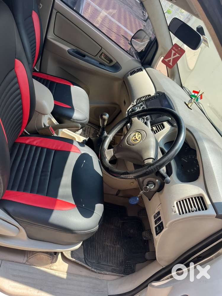 Toyota Innova 2.5 G (diesel) 8 Seater, 2014, Diesel