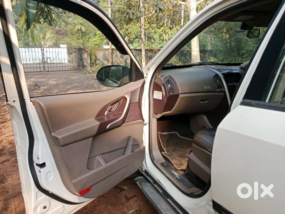 Mahindra Xuv500 2013 Diesel 163000 Km Driven