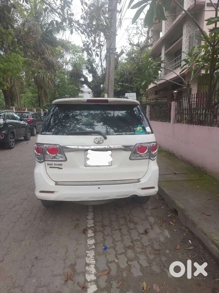 Toyota Fortuner 2013 Diesel 150000 Km Driven